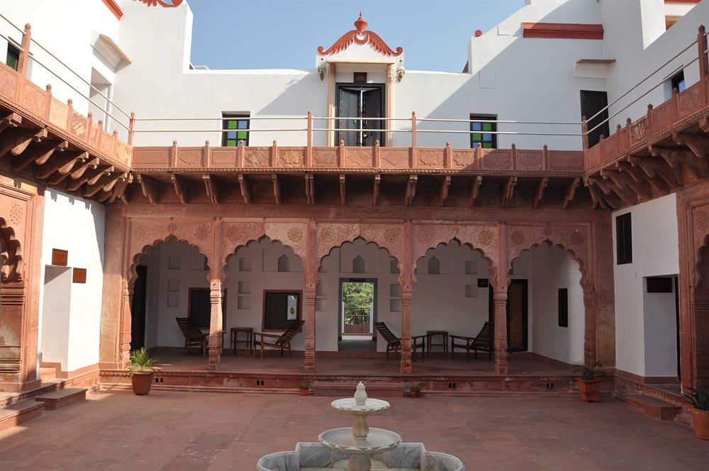 Chandra Mahal Haveli Luhāru Buitenkant foto