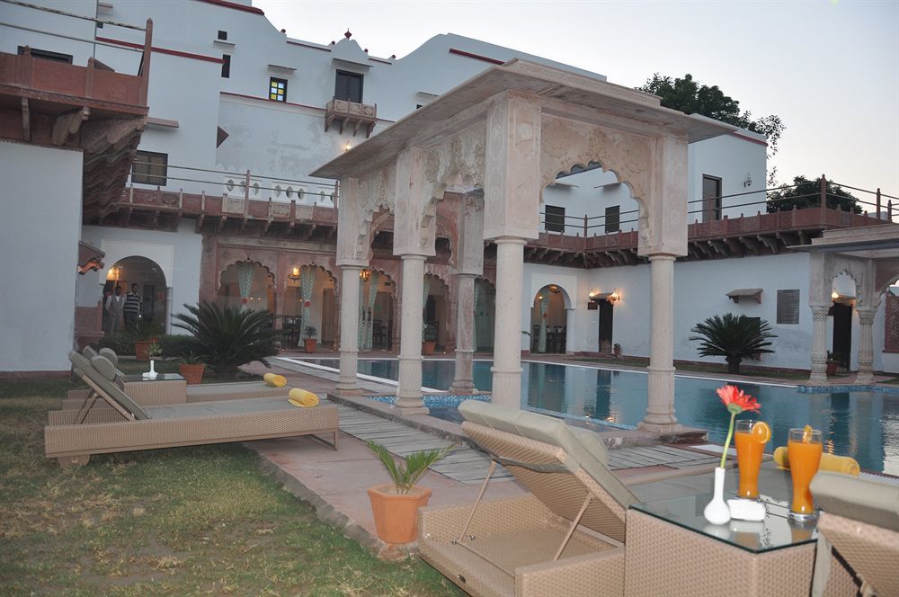 Chandra Mahal Haveli Luhāru Buitenkant foto