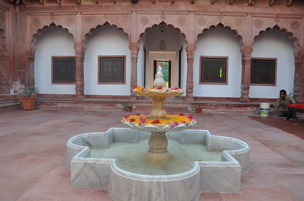 Chandra Mahal Haveli Luhāru Buitenkant foto