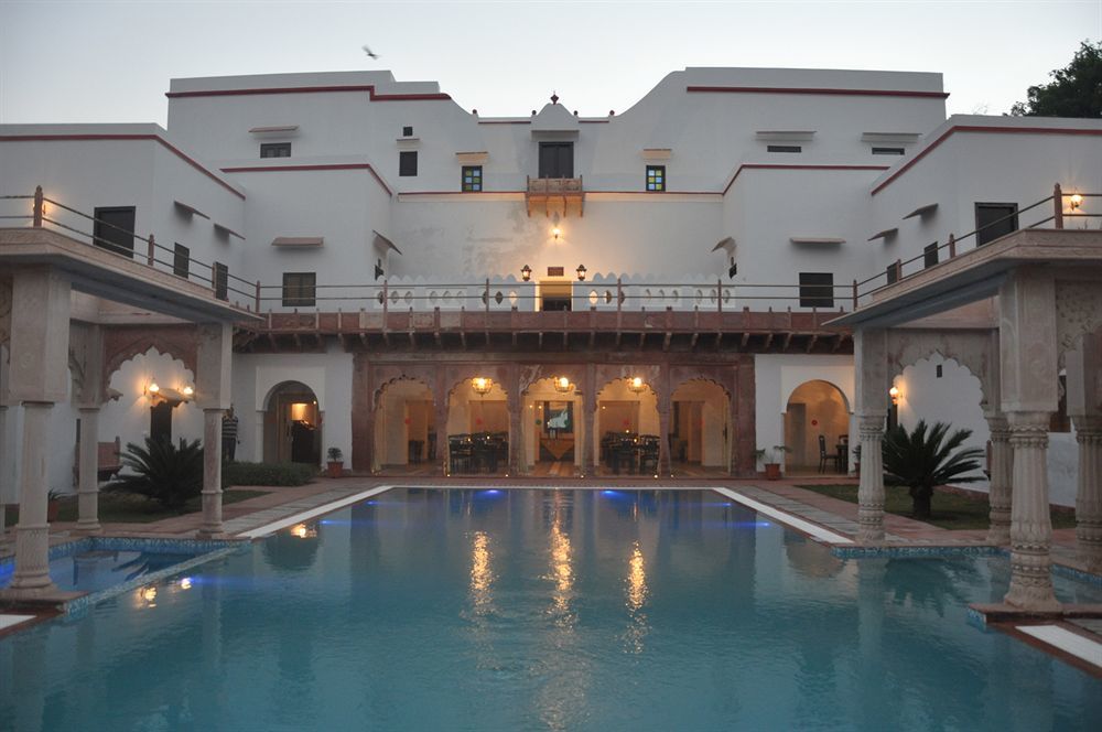 Chandra Mahal Haveli Luhāru Buitenkant foto